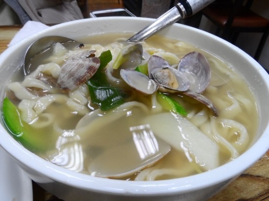 콩지칼국수 이미지