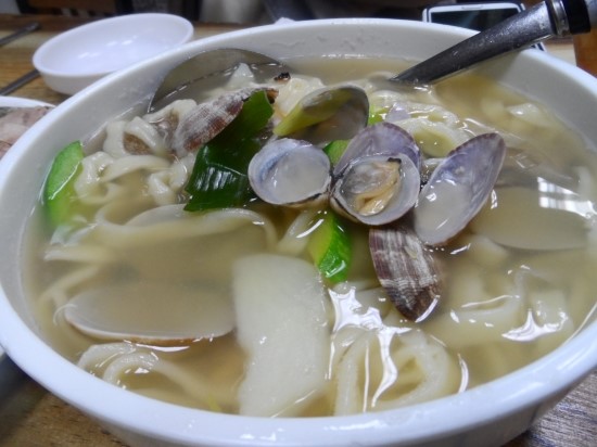 콩지칼국수 이미지