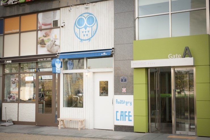 아울 커뮤니티 이미지