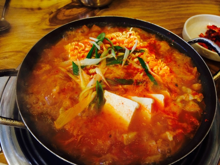 옛날김치돼지찌개 이미지