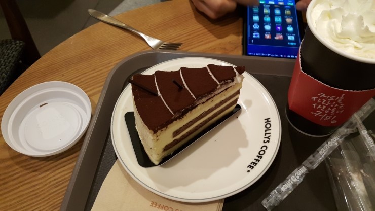 할리스커피숍 이미지