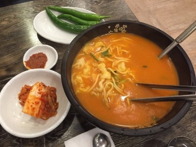 깐데기해물칼국수 이미지