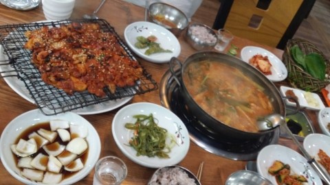 구이랑찌개랑 이미지