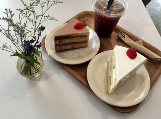 꽃피오니&카페 이미지