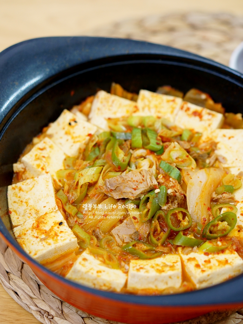 김치찌개 이미지