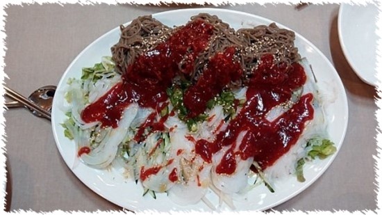 준이네한치모밀 이미지