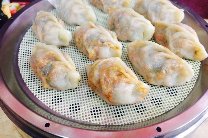 먹깨비김밥만두 이미지
