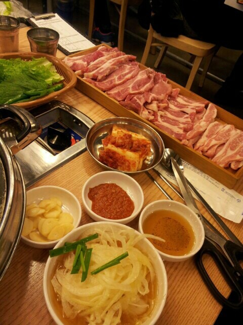 돼지한마리 이미지