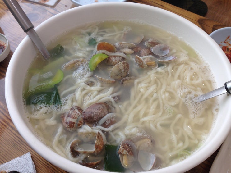 바지락칼국수 이미지