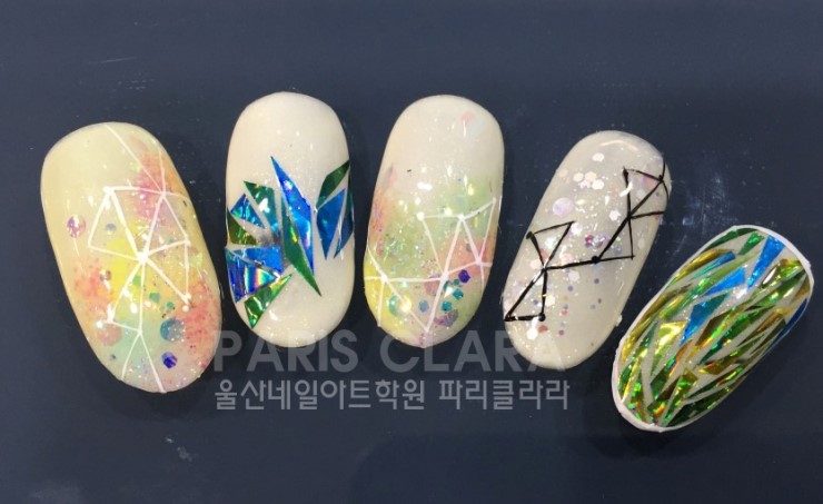 유리네일 이미지