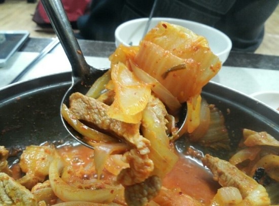 시골통돼지볶음 이미지