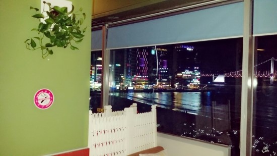 유리곤 하지백 라이브카페 이미지
