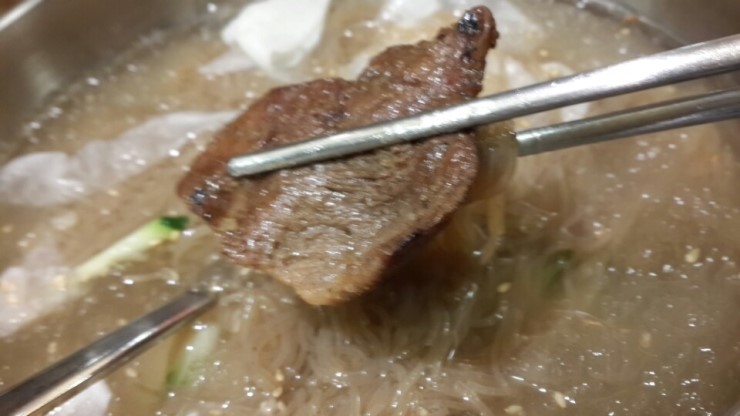육쌈냉면 이미지