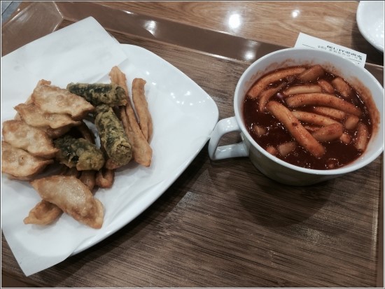신전컵떡볶이 이미지