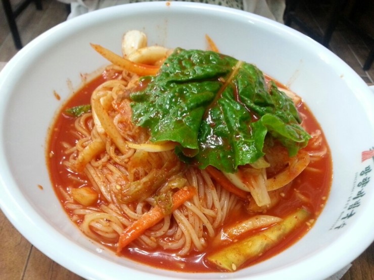 망향비빔국수 이미지