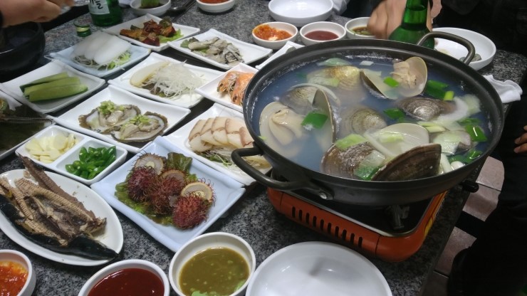돌섬횟집 이미지