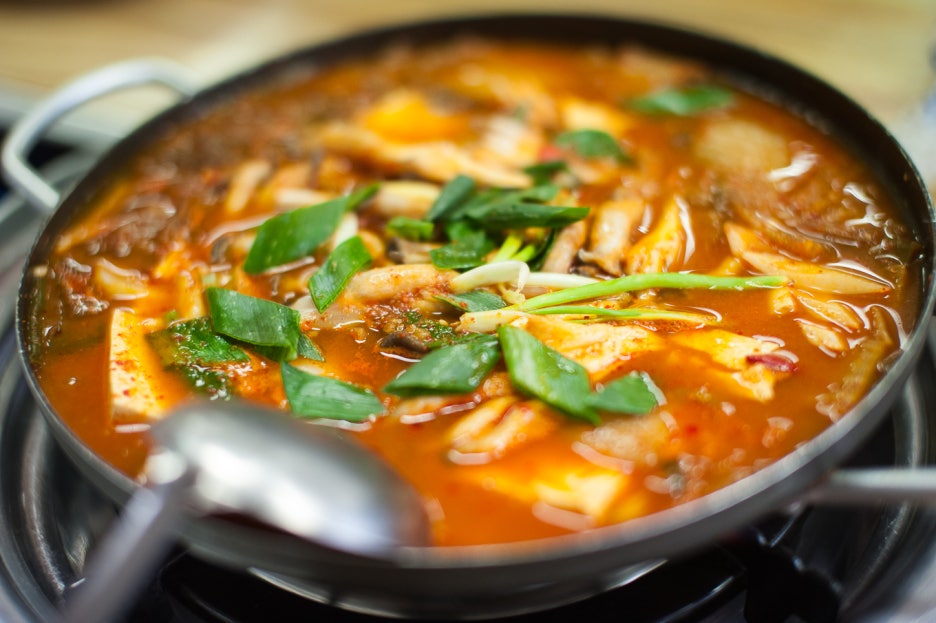 유명생선찌개 이미지