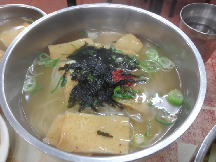 옛날잔치국수 이미지