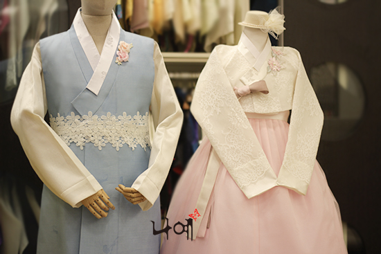 나예한복 이미지