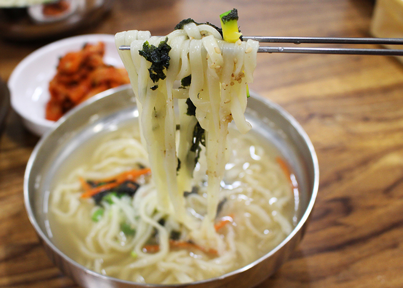 궁칼국수 이미지