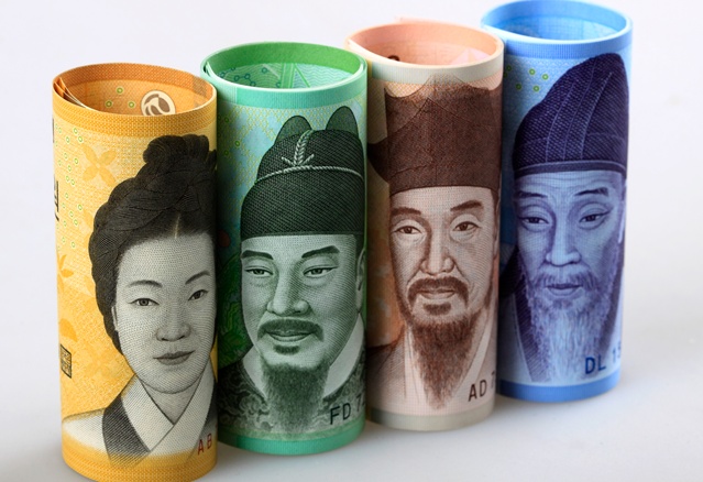 돈뭉치 이미지