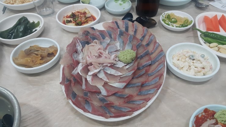 진성횟집 이미지