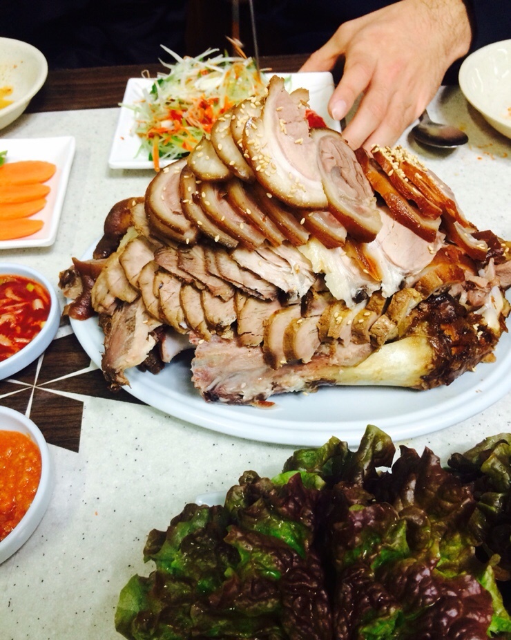 유가네족발 이미지
