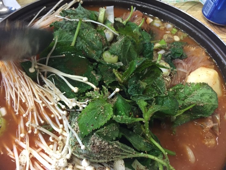황토 감자탕 이미지