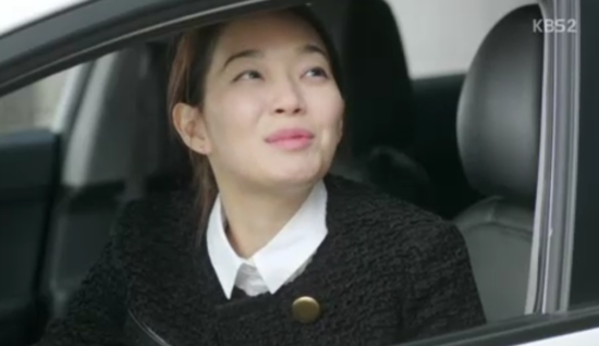 옷이예쁘다 이미지