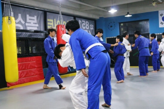 아인스유도관 이미지