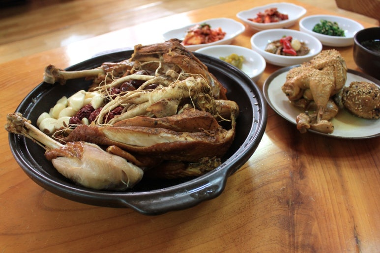 지리산옻닭 이미지