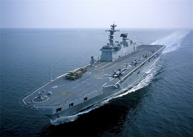 우리나라 최초의 강습상륙함 독도함(獨島艦, LPH-6111) : 네이버 블로그