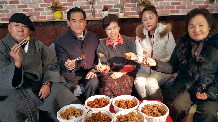 욱이네닭강정 이미지