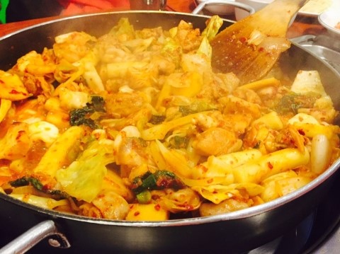 춤추는 닭갈비 이미지