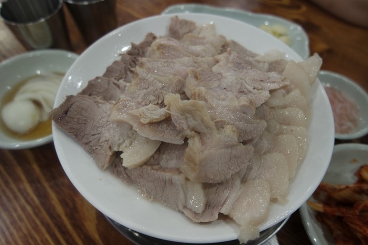 쌍둥이 돼지국밥 이미지