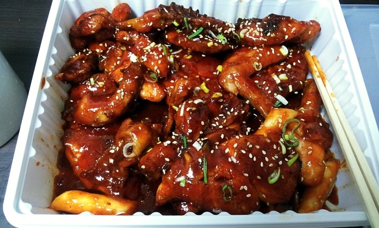훌랄라치킨 이미지