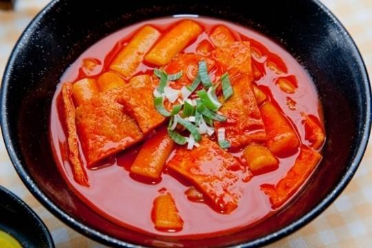 칭구떡볶이 이미지