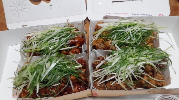 왕애두마리치킨 이미지