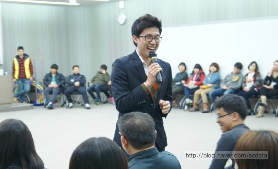 MC (엠씨) 이미지