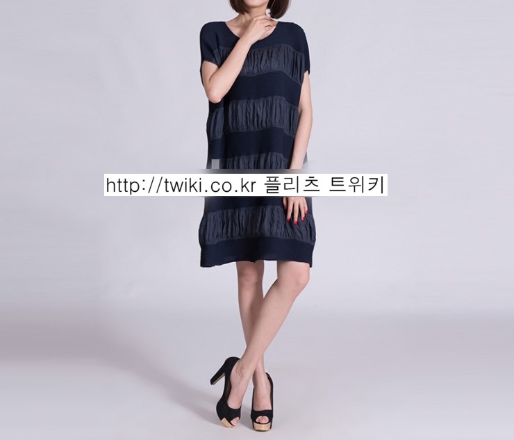 주름옷 이미지