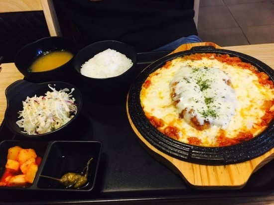 불타는돈가스 이미지