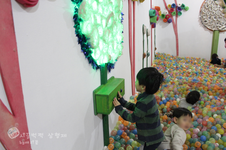 꽃들의상상놀이터 이미지