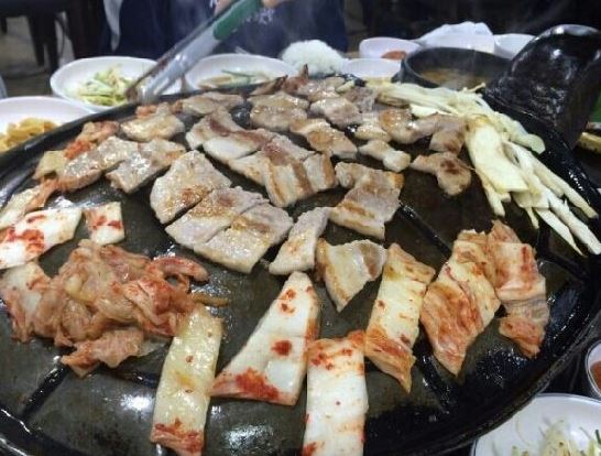 거북솥삼겹살 이미지
