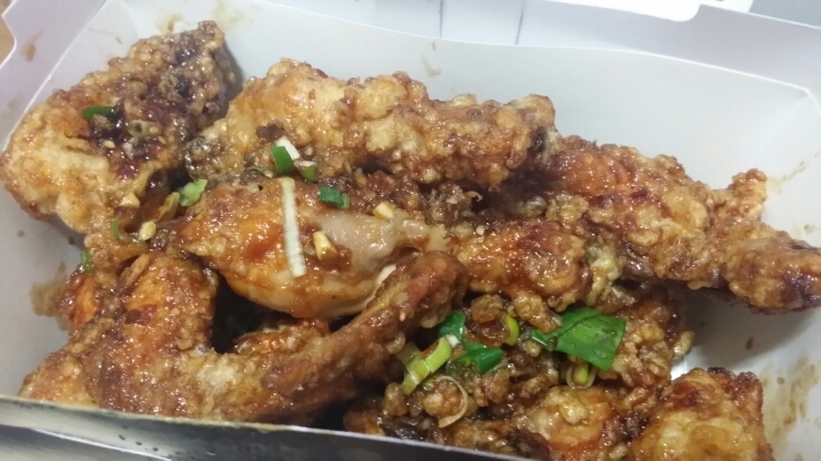 비에치씨치킨 이미지