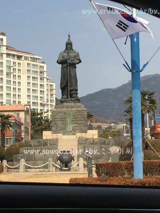 우정생오리 이미지