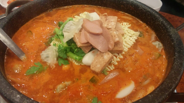 돌솥부대찌개 이미지