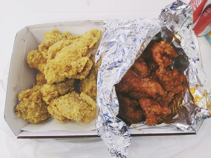 반반치킨 이미지