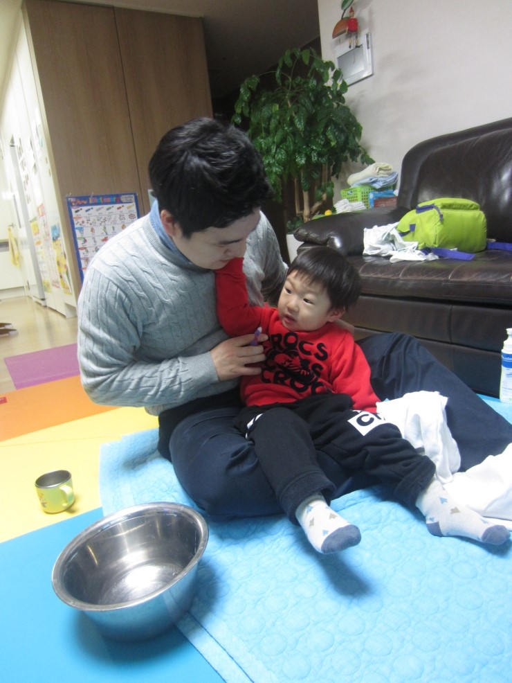 민준그릇 이미지