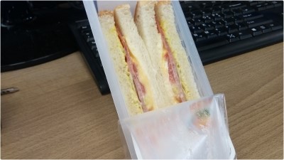 꿀꿀토스트 이미지