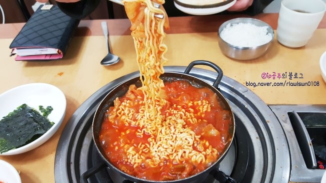 이천원만찬 이미지